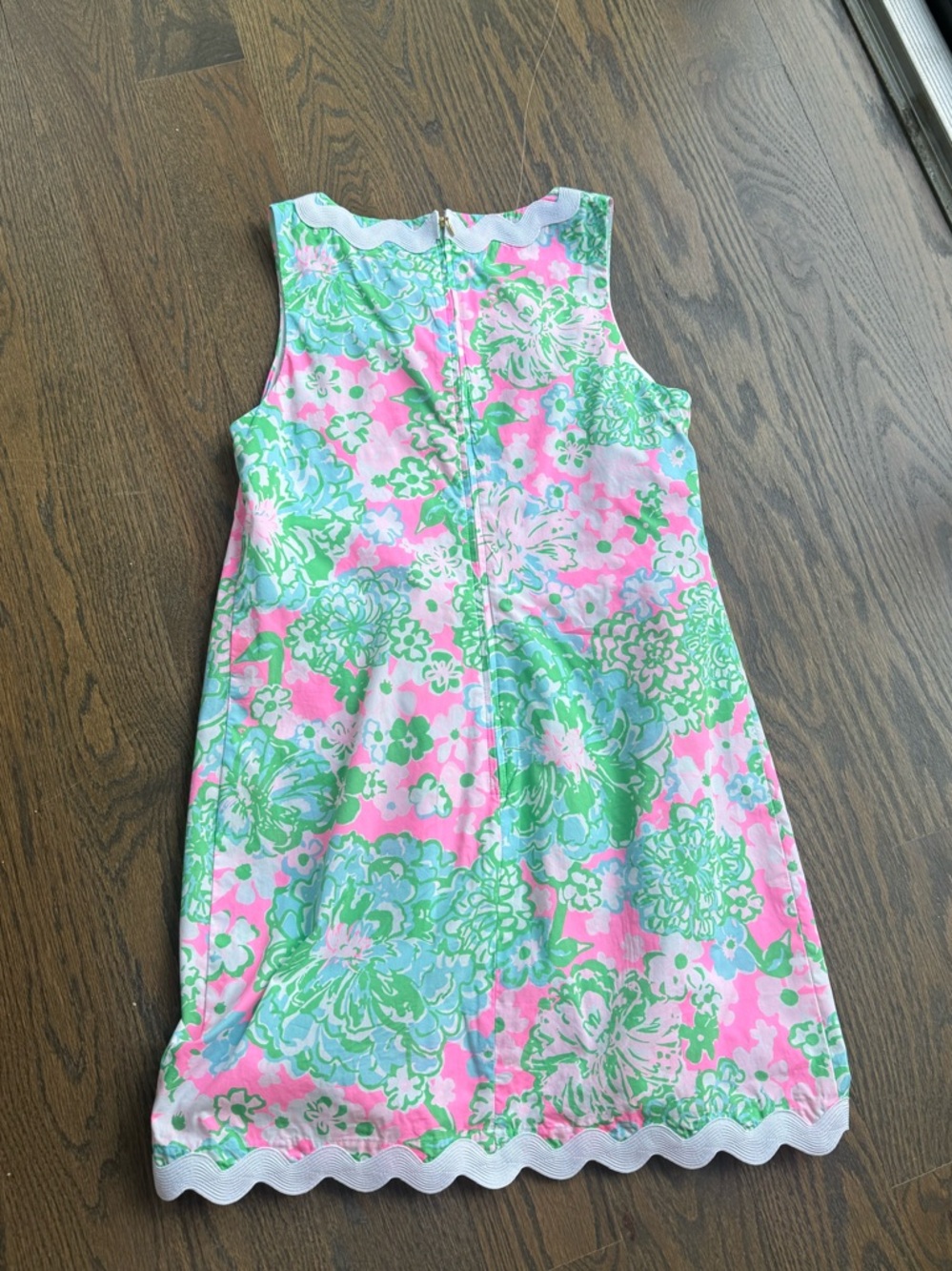 Lily Pulitzer Pink & Green Floral Shift romper with Scalloped Trim - Picture 4 of 4